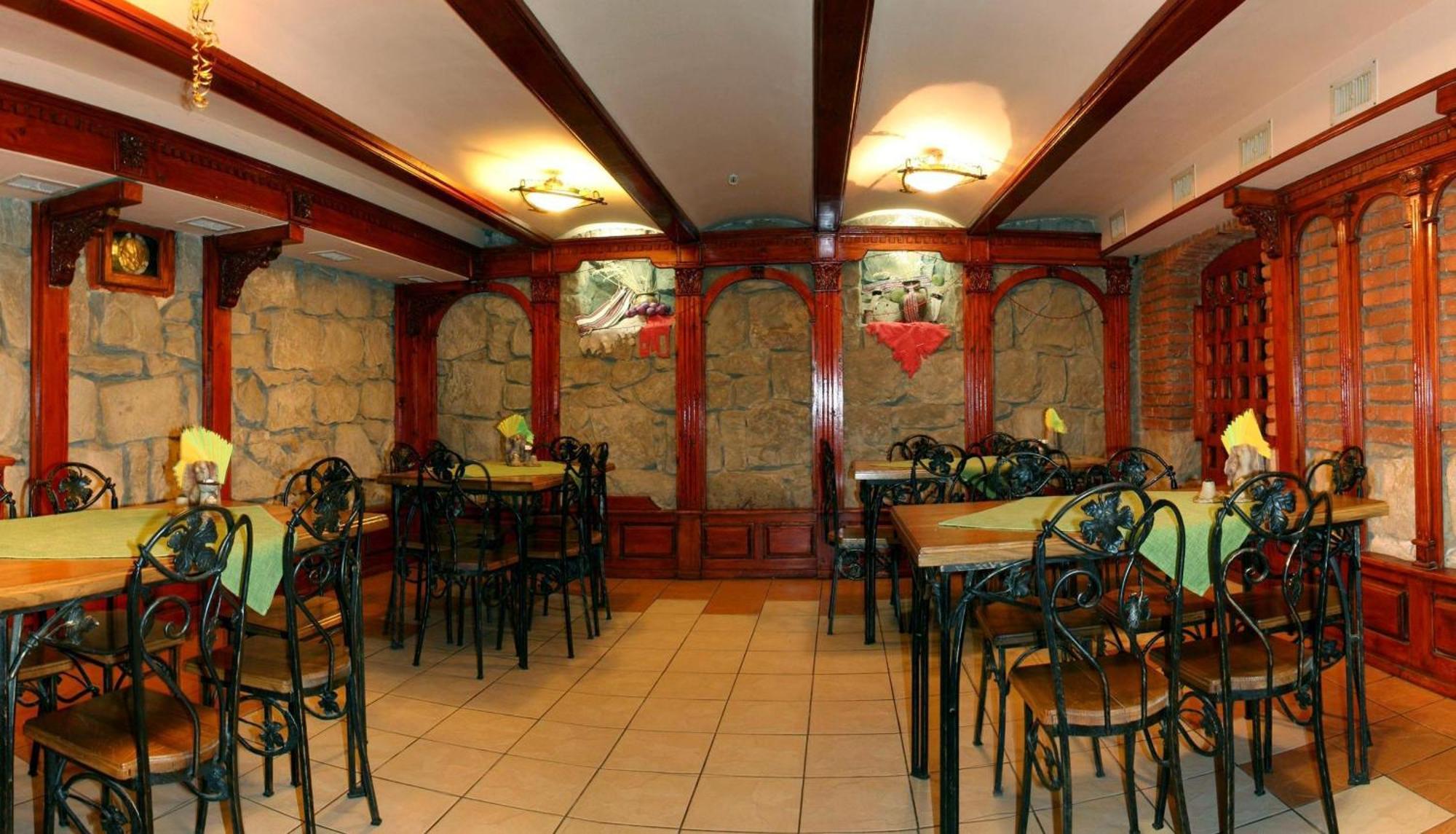 Complex Vivcharyk Otel Skole Dış mekan fotoğraf